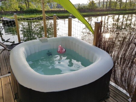 Hébergement insolite dans un cadre idyllique, 1 chambre, avec jardin