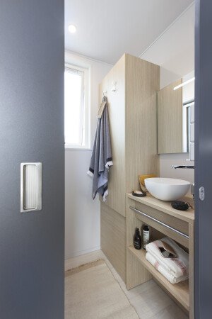 Hébergement insolite design, 4 chambres, avec jardin