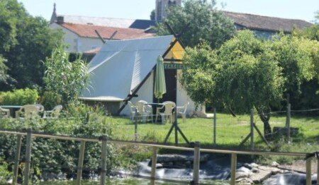 Cabane authentique, 1 chambre, avec jardin