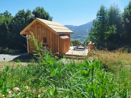 Hébergement insolite romantique, 2 voyageurs, avec jardin