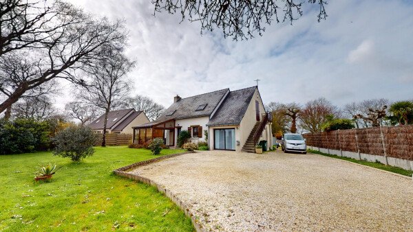 Villa design, 4 chambres, avec jardin