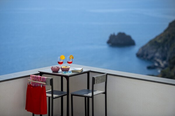 House 3 bedrooms, with sea view