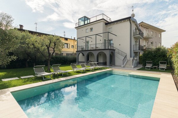 Apartamento 2 quartos, com jardim