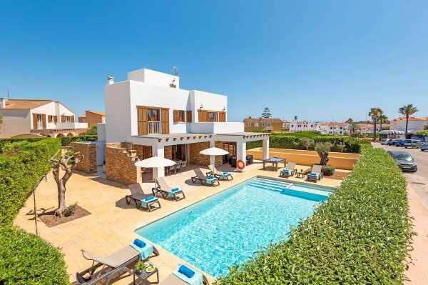 Villa 4 chambres, avec jardin