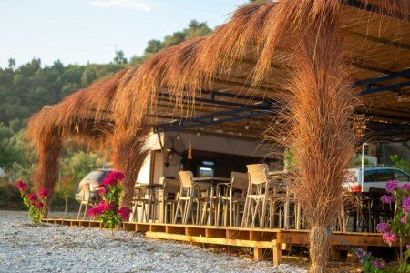 Camping / Mobil Home 1 chambre, avec jardin