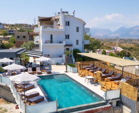 Bed and breakfast 5 ospiti, con piscina