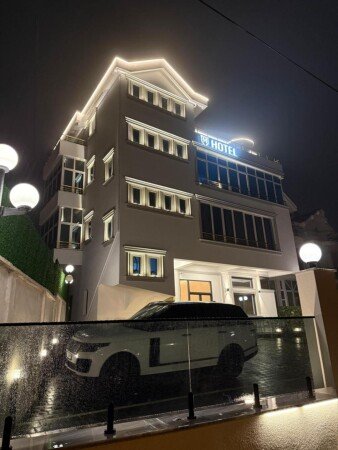 Hotel con giardino