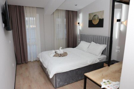 Hotel con giardino