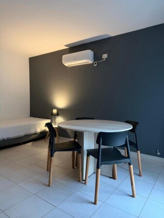 Apartamento 1 habitación, con aire acondicionado