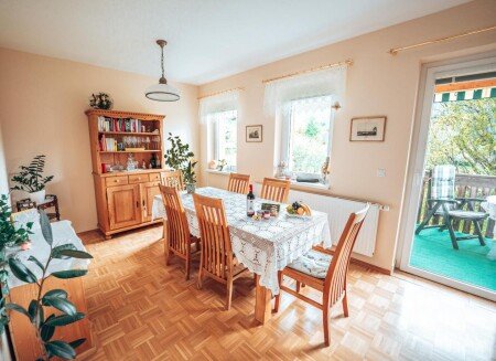 Wohnung 2 Schlafzimmer, mit Garten