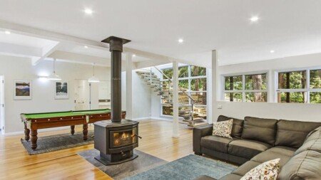 House 5 bedrooms, with pool