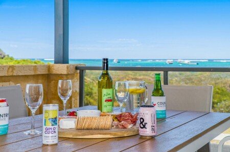 Villa 9 guests, with air conditioning