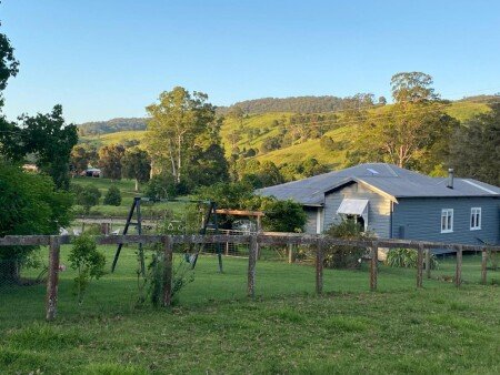 House 3 bedrooms, with garden