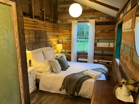 House 2 bedrooms, with pool