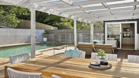 House 3 bedrooms, with pool