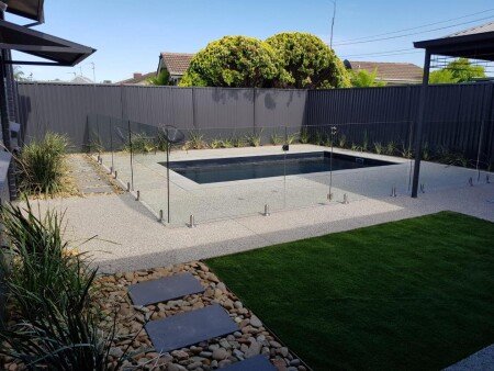 House 5 bedrooms, with pool