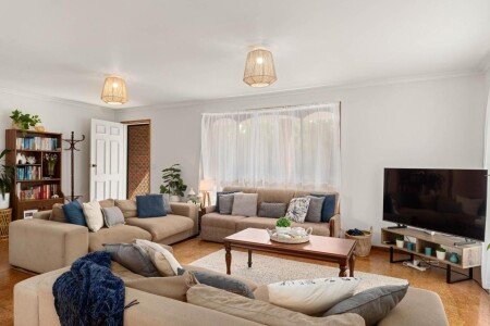 House 3 bedrooms, with garden