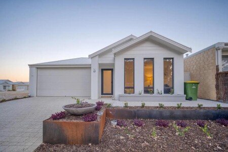 House 3 bedrooms, with garden