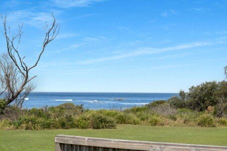 House 3 bedrooms, with pool