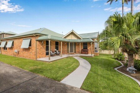 House 2 bedrooms, with garden