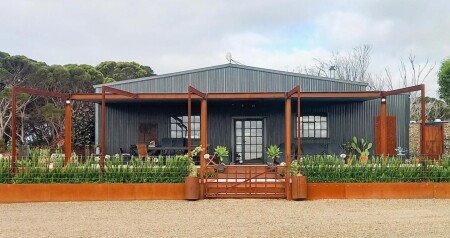 Villa 1 guest, with air conditioning