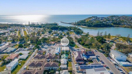 House 3 bedrooms, with air conditioning