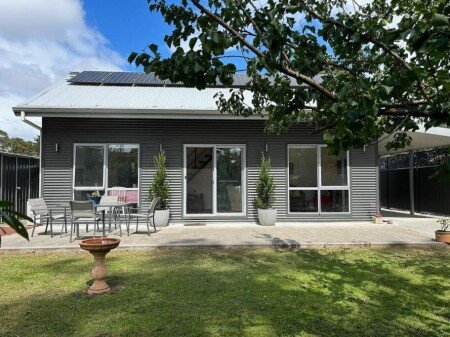 House 2 bedrooms, with garden