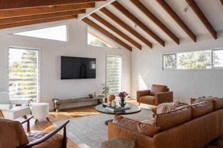 House 4 bedrooms, with pool