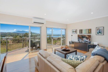 House 2 bedrooms, with pool