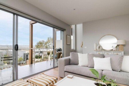 House 4 bedrooms, with pool