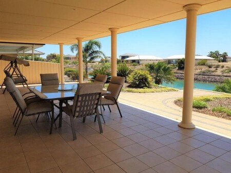 House 4 bedrooms, with garden