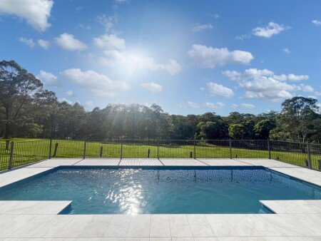 House 8 bedrooms, with pool