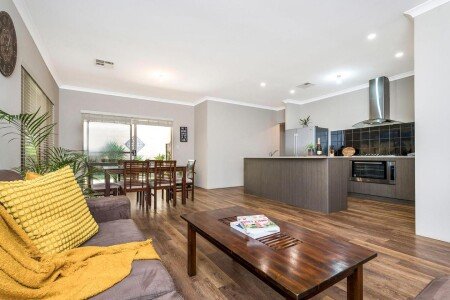 House 4 bedrooms, with garden