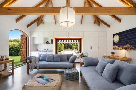 House 10 guests, with jacuzzi