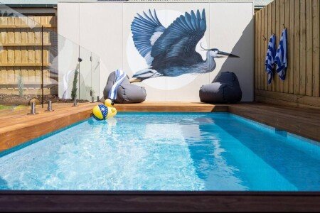 House 4 bedrooms, with pool