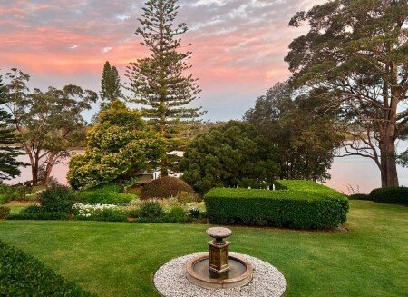 House 12 guests, with garden