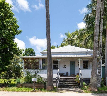 House 3 bedrooms, with garden