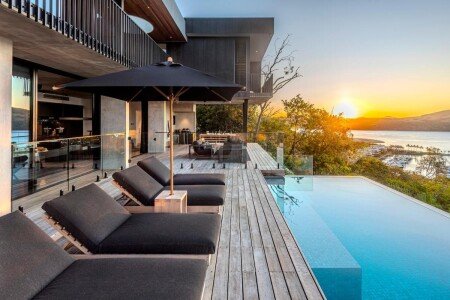 House 3 bedrooms, with pool