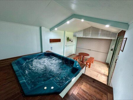 House 4 bedrooms, with garden