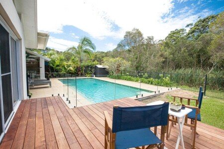 House 4 bedrooms, with pool