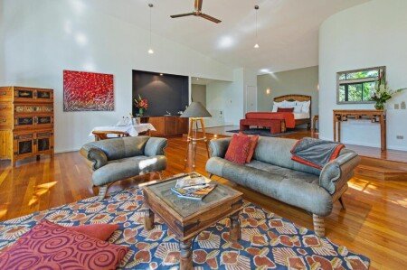 Bed and breakfast 8 guests, with garden