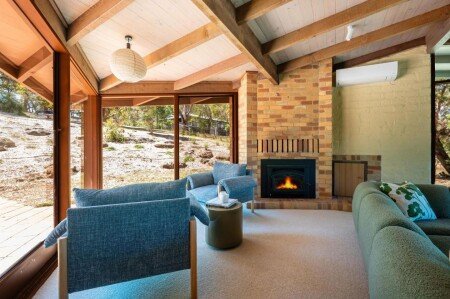 House 5 bedrooms, with pool