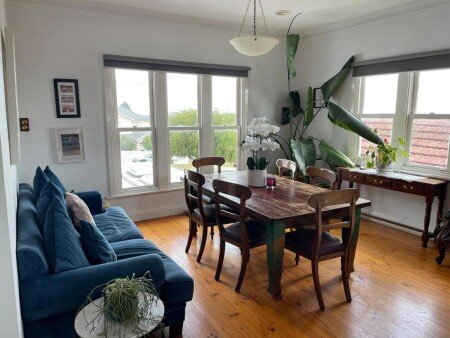 House 4 bedrooms, with pool