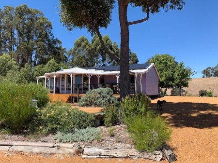 House 3 bedrooms, with garden