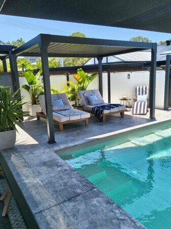 House 5 bedrooms, with jacuzzi