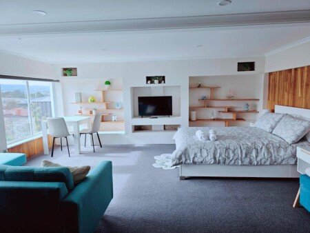 Bed and breakfast 1 bedroom, with garden