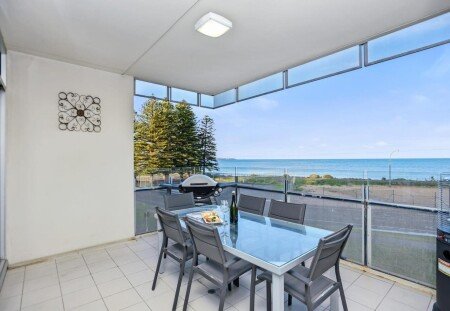 Apartment 3 bedrooms, with pool