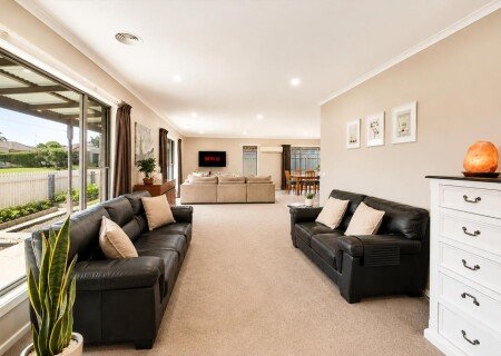 House 3 bedrooms, with garden