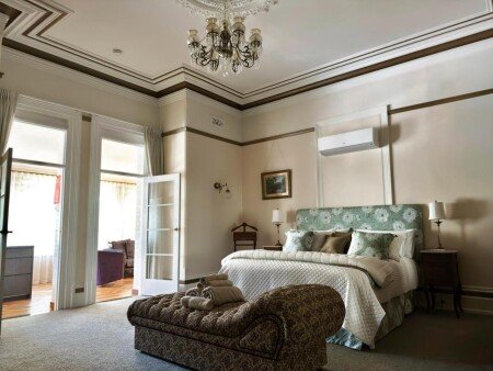 Bed and breakfast 6 guests, with garden