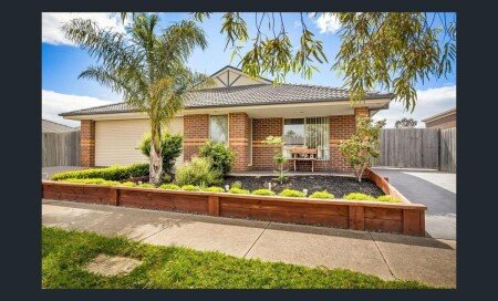 House 4 bedrooms, with jacuzzi